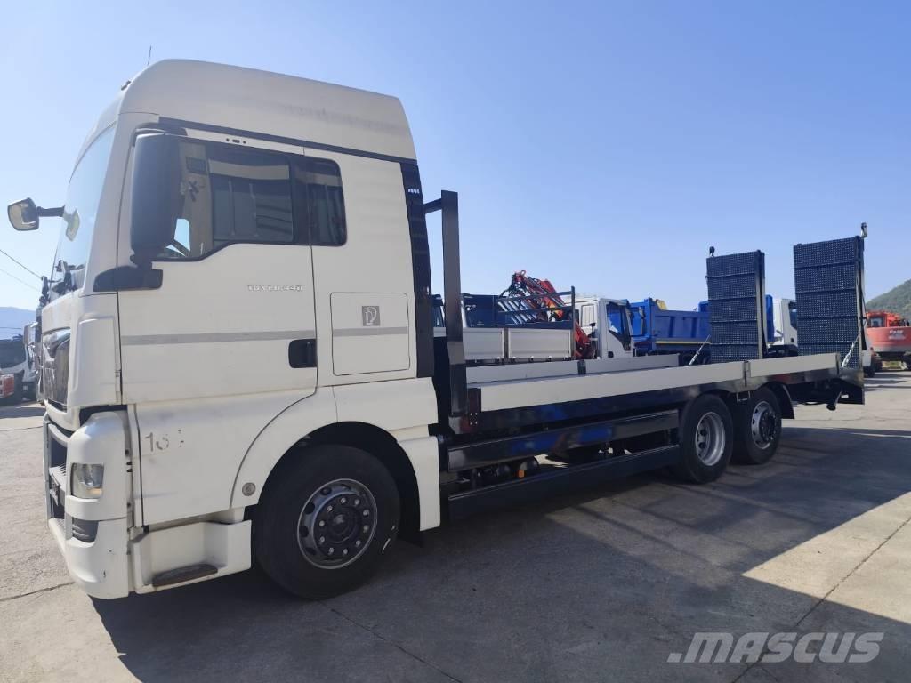 MAN TGX 26.440 Camiones portamaquinaria