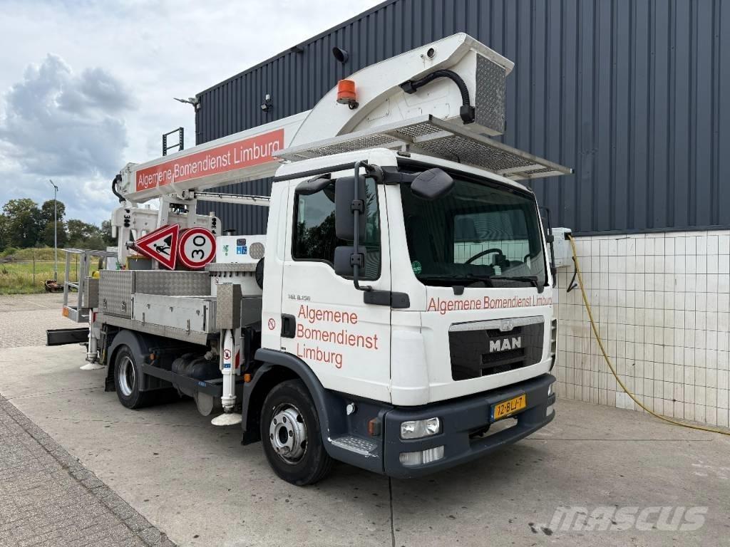 Palfinger P 300 KS Plataformas sobre camión