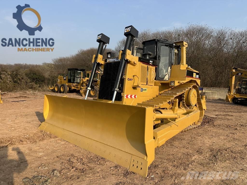 CAT D 8 R Buldozer sobre oruga
