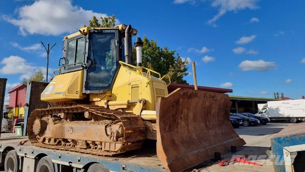 Komatsu D 51 EX-22 Buldozer sobre oruga