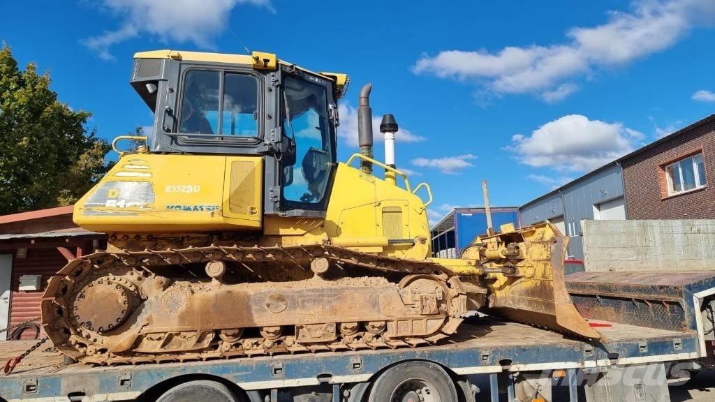 Komatsu D 51 EX-22 Buldozer sobre oruga