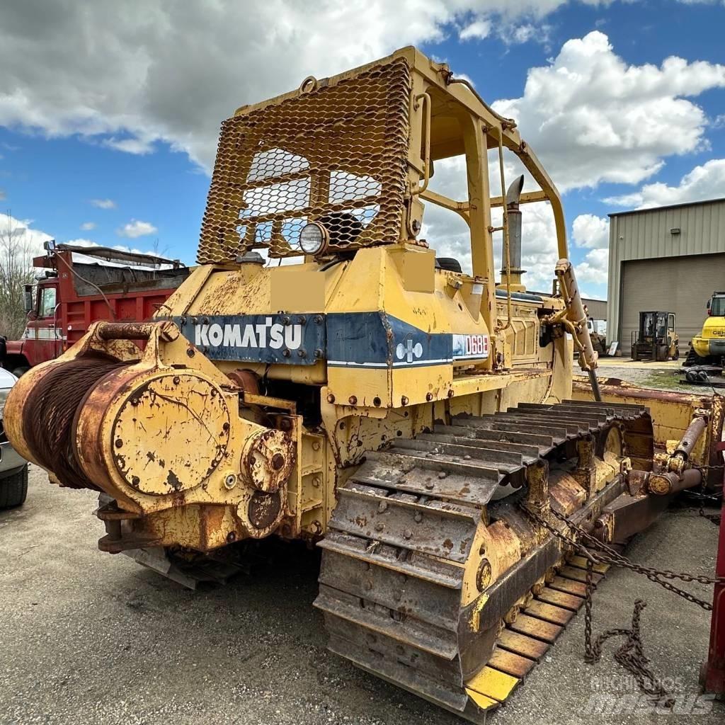 Komatsu D 68 E-1 Buldozer sobre oruga