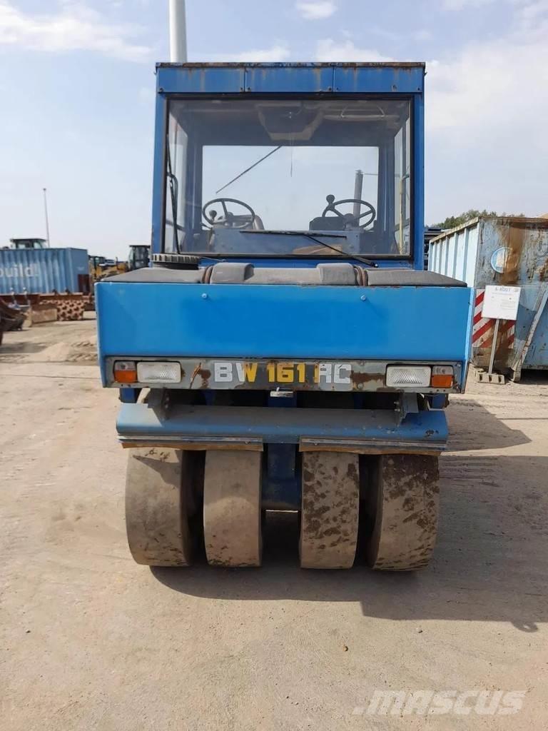 Bomag BW 161 AC Rodillos de doble tambor