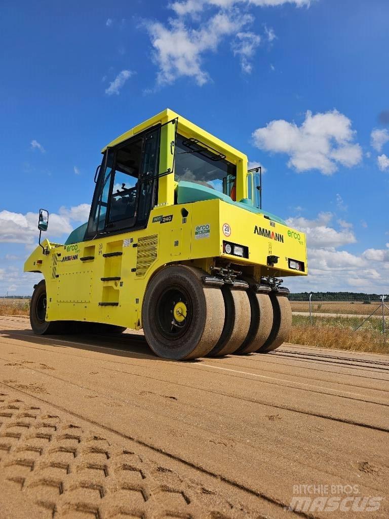Ammann ART 240 Rodillos sobre neumáticos