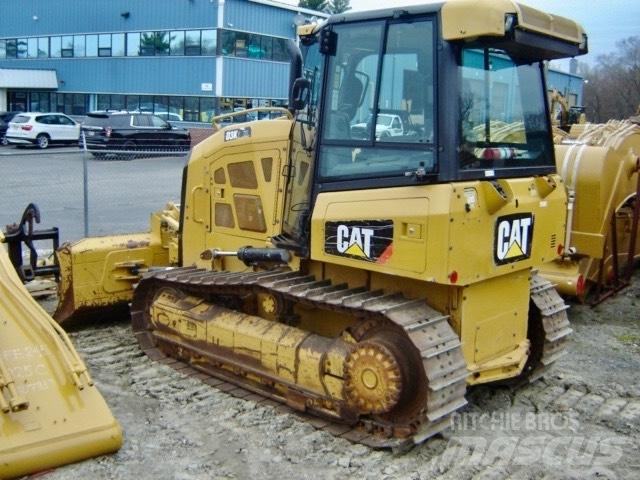 CAT D 3 K 2 XL Buldozer sobre oruga