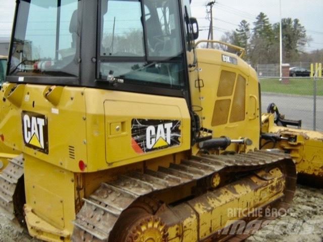 CAT D 3 K 2 XL Buldozer sobre oruga