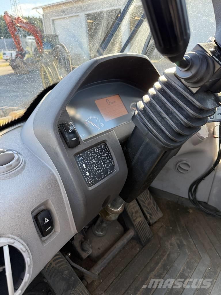Volvo L 45 TP/S Excavadoras de cadenas