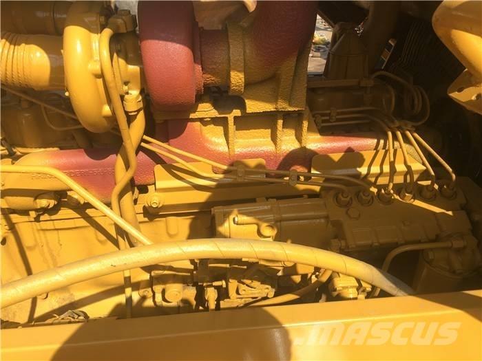 CAT D 6 D Buldozer sobre oruga