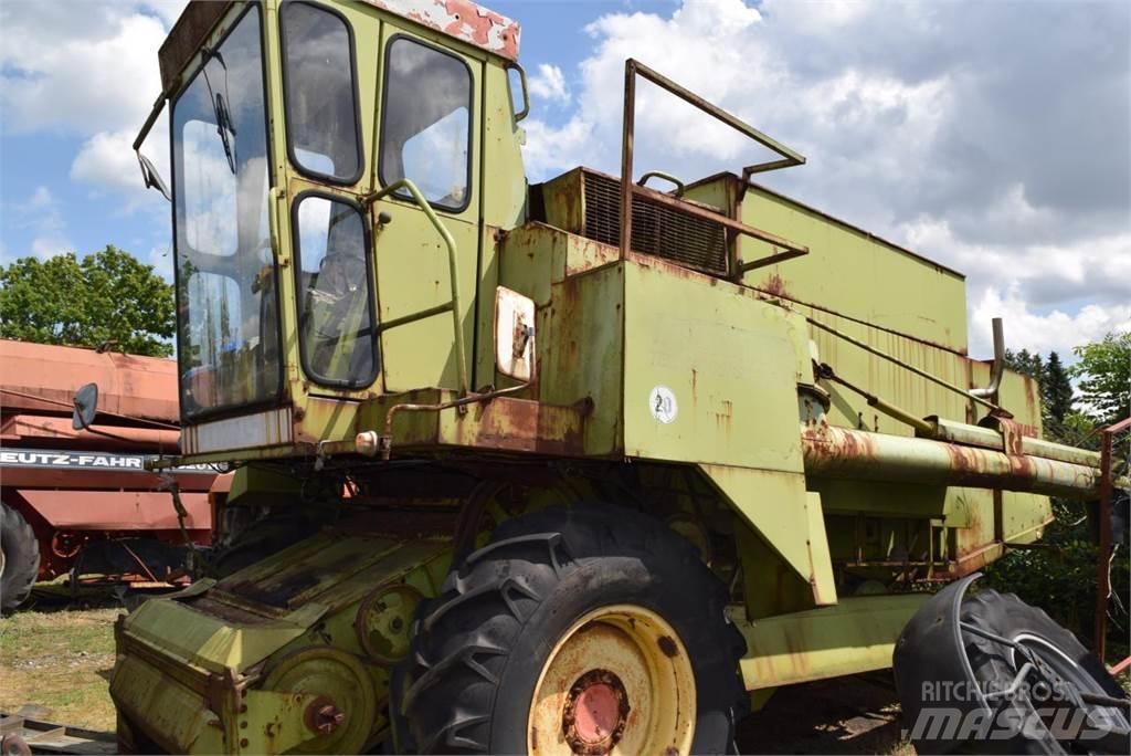 CLAAS Dominator 80 Cosechadoras combinadas