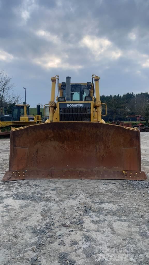 Komatsu D 155 AX-5 Buldozer sobre oruga