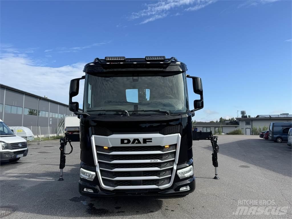 DAF XF 530 FAW 8X4 Camiones grúa