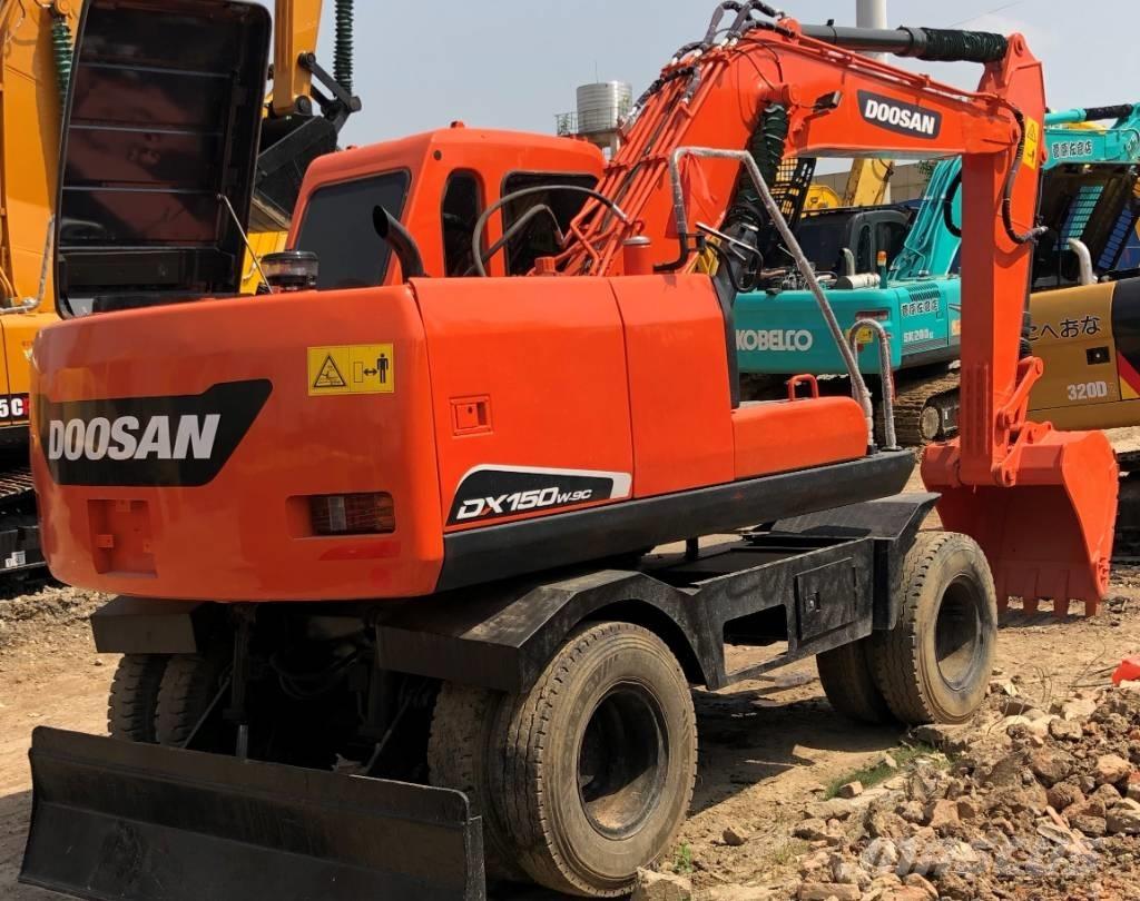 Doosan DX150W Excavadoras de ruedas