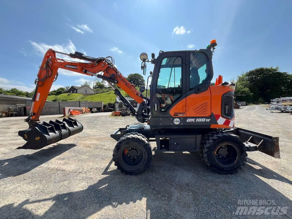 Develon DX 100 W-7 Excavadoras de ruedas