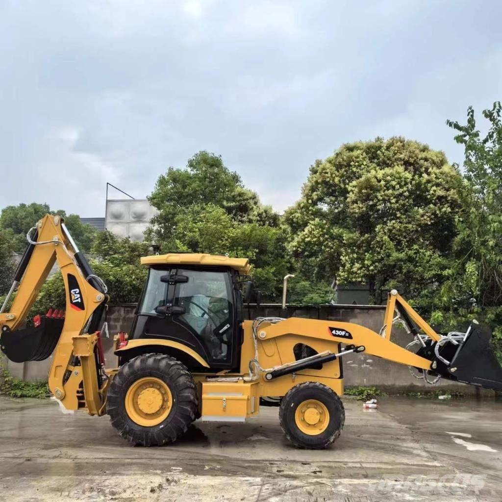 CAT 430 F IT Retrocargadoras