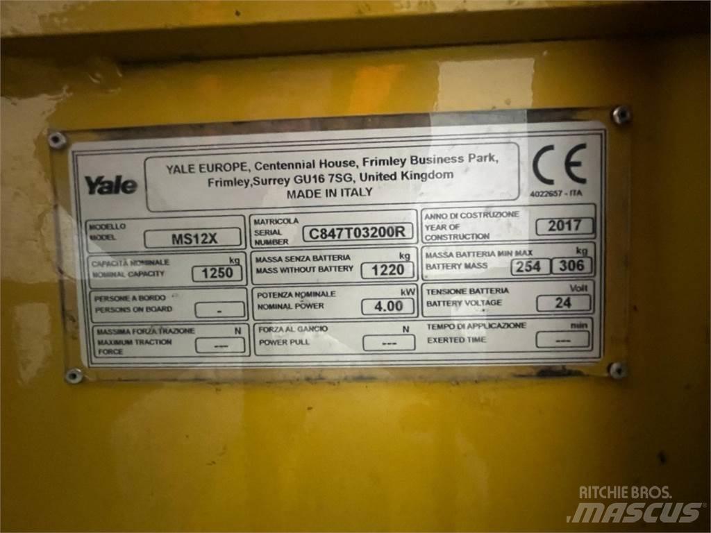 Yale MS12X Apiladores eléctricos