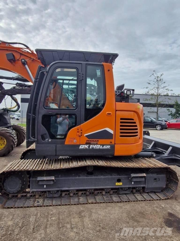 Develon DX 140 LCR-7 Excavadoras de cadenas