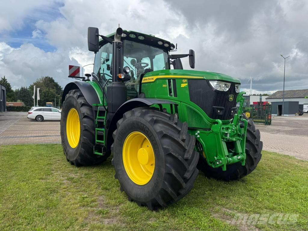 John Deere 6R 250 Tractores