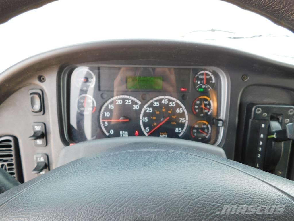 Freightliner M2 106 Camiones portacontenedores