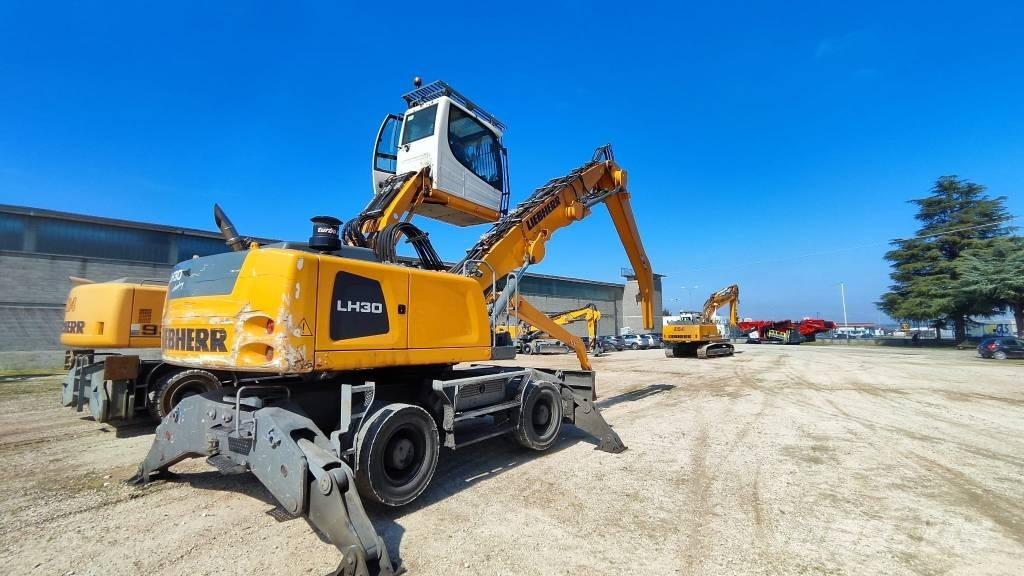 Liebherr LH 30 M Excavadoras de manutención