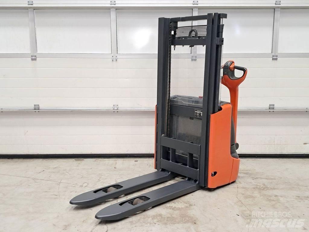 Linde L10B Apiladores eléctricos
