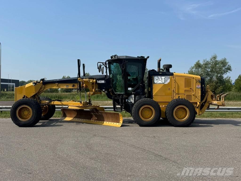 CAT 140M3 Motoniveladoras