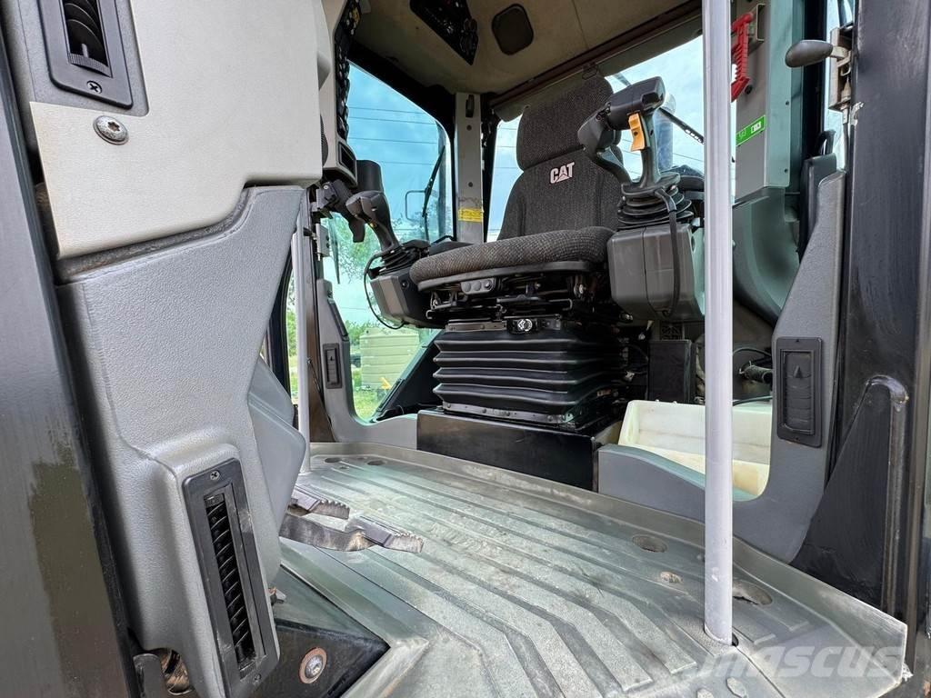 CAT 140M3 Motoniveladoras