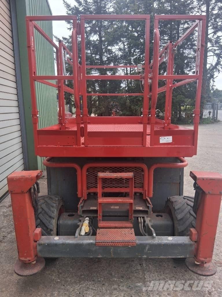 SkyJack SJ 6826 RT Plataformas tijera