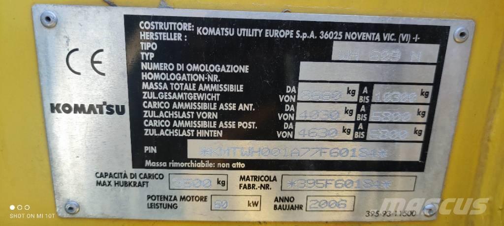 Komatsu WH 609 Carretillas telescópicas