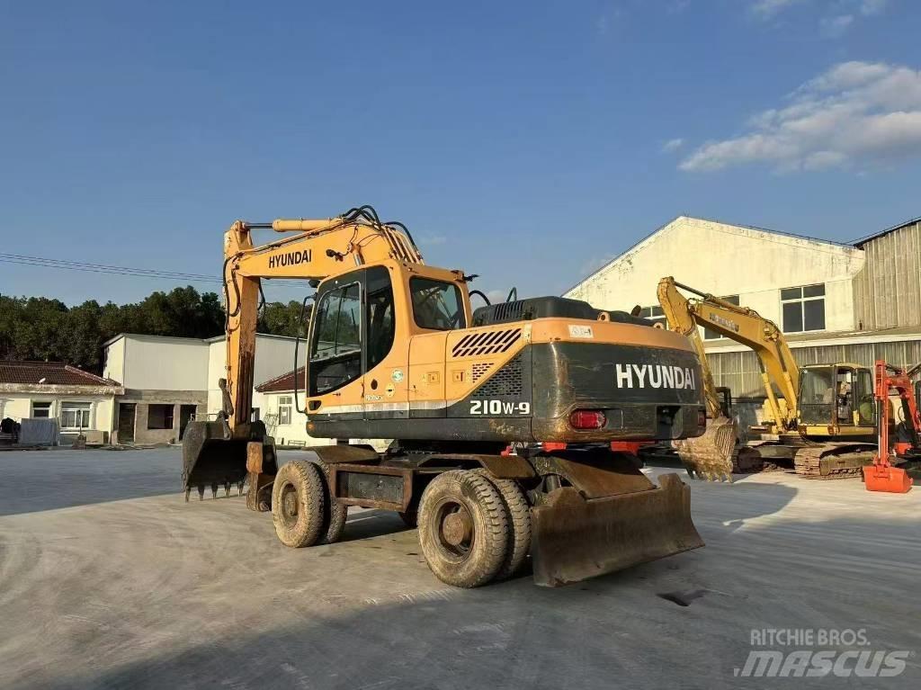 Hyundai 210W-9 Excavadoras de ruedas