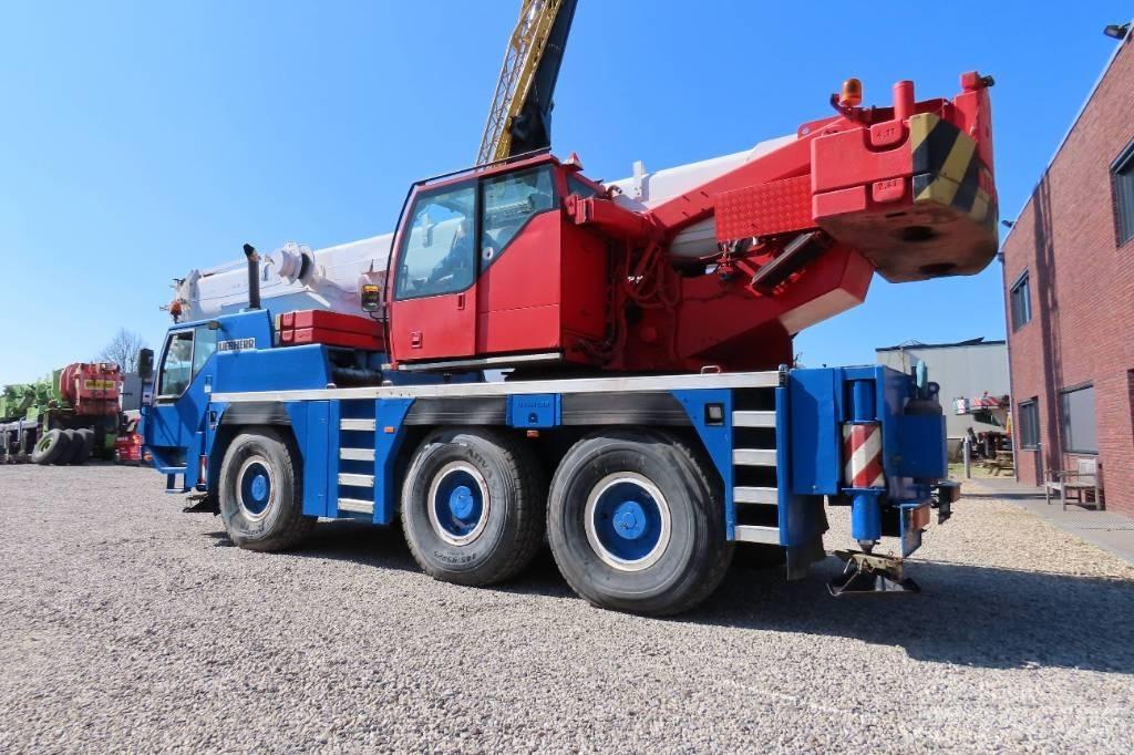 Liebherr LTM 1055-1 Grúas todo terreno