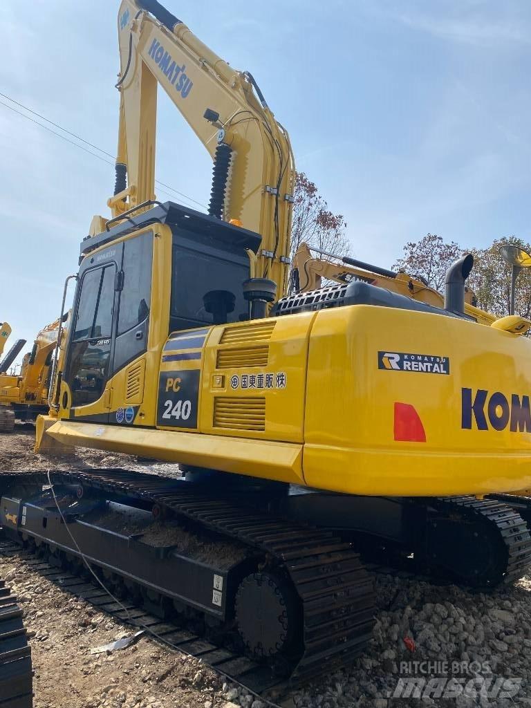Komatsu 240LC-8 Excavadoras de cadenas