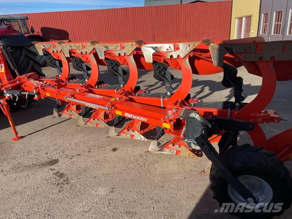 Kubota RM 3005 V Arados reversibles suspendidos
