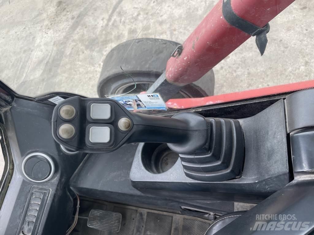 JCB R260 Arrastrador de troncos