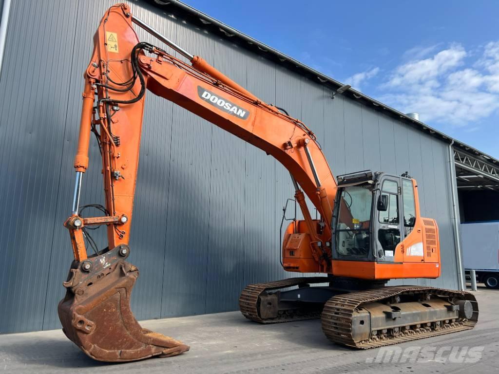 Doosan DX235LCR Excavadoras de cadenas