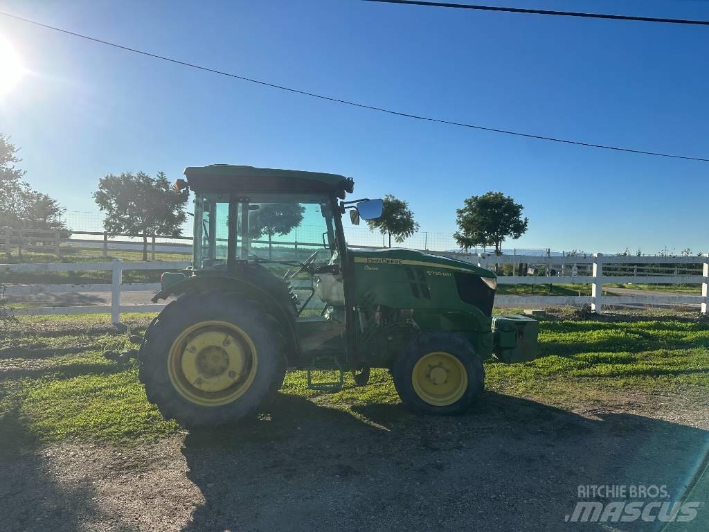 John Deere 5090 GN Tractores