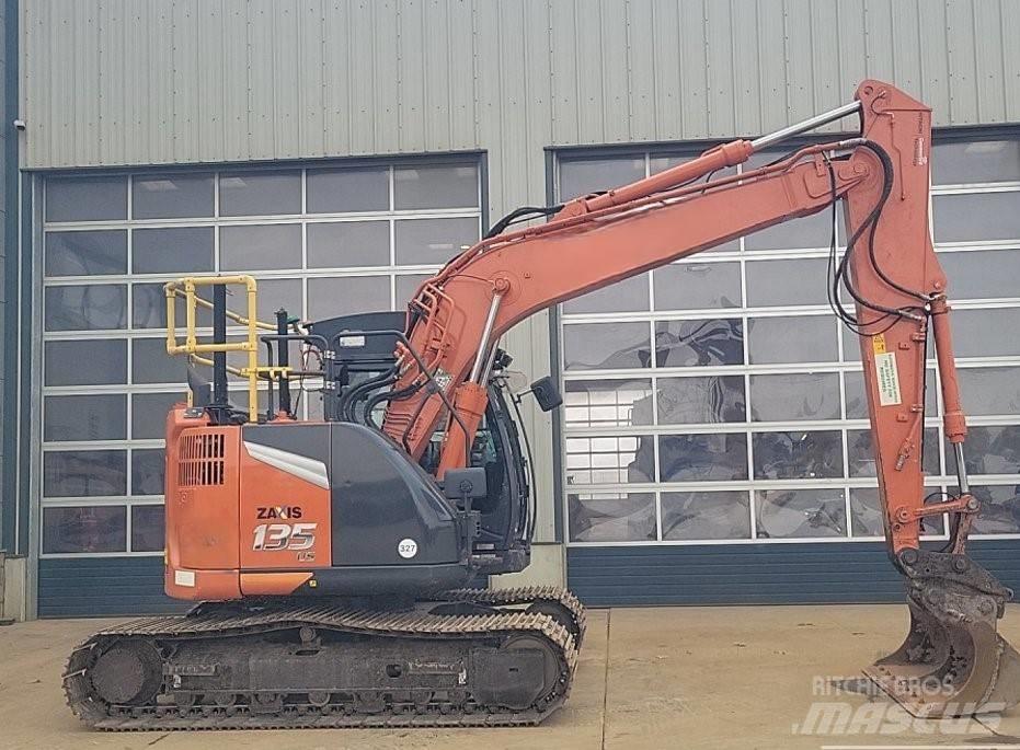 Hitachi ZX135US-7 Excavadoras de cadenas