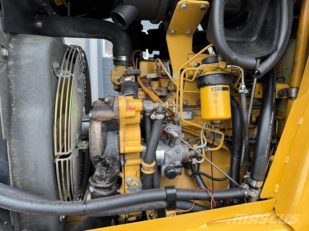 CAT 428 C Retrocargadoras