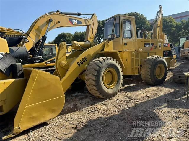 CAT 966 F Cargadoras sobre ruedas