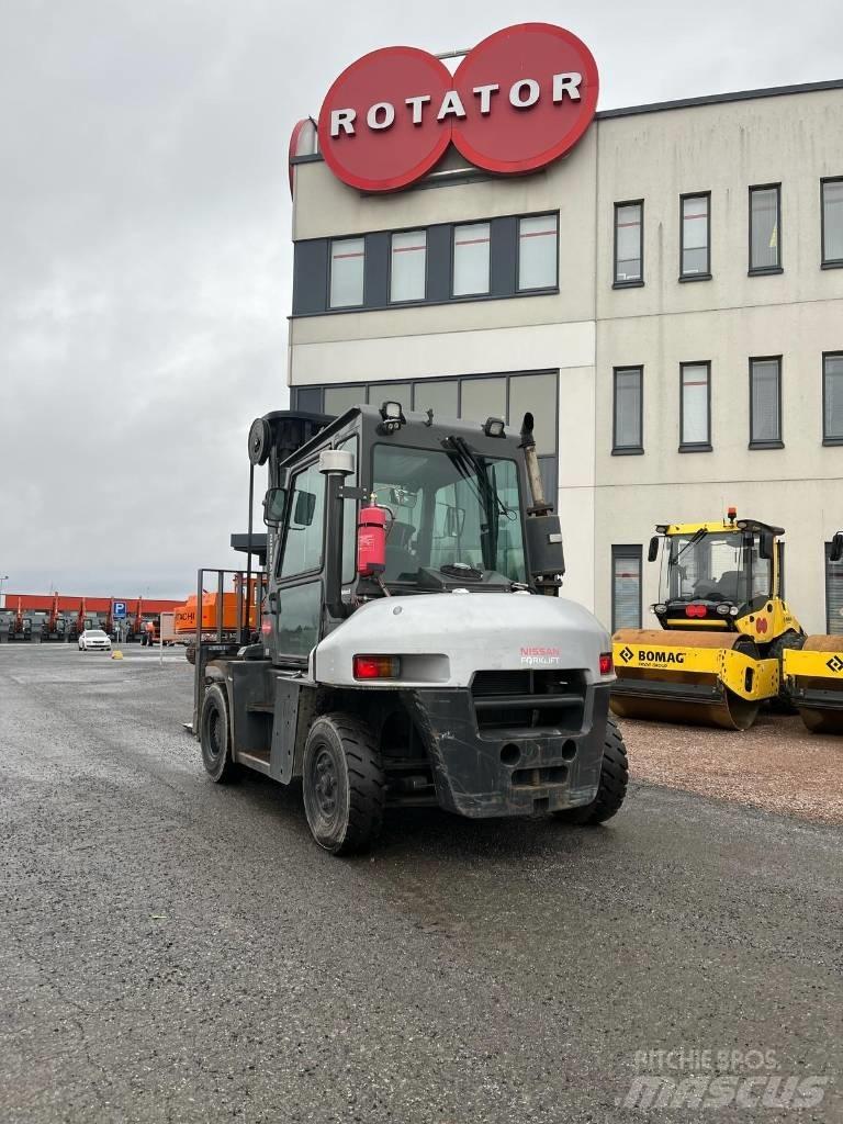 Nissan L1 F6 F70 Y Carretillas diesel