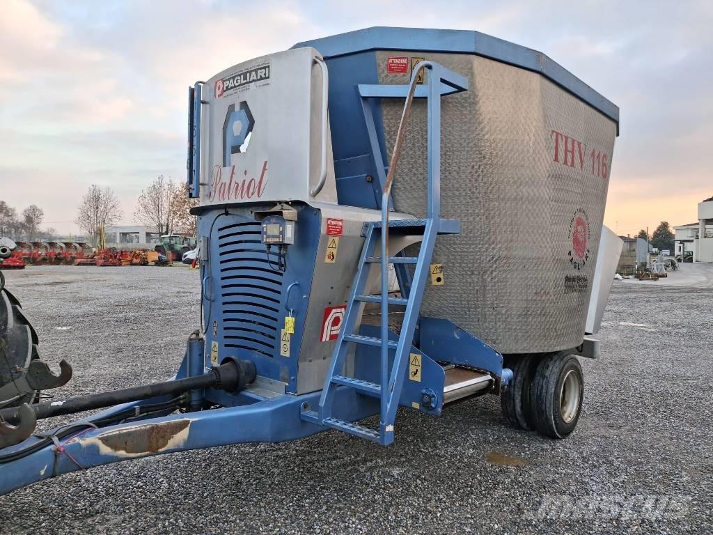  PAGLIARI Thv 116 Mezcladoras distribuidoras