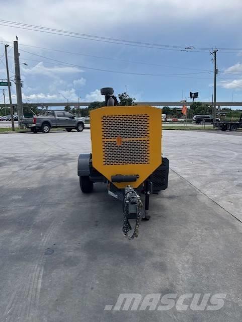 Mayco LS300GK Camión hormigonera