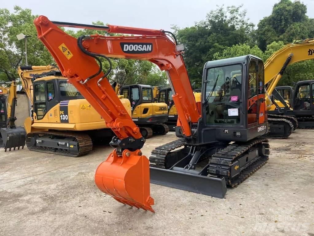 Doosan DH 60-7 Mini excavadoras < 7t