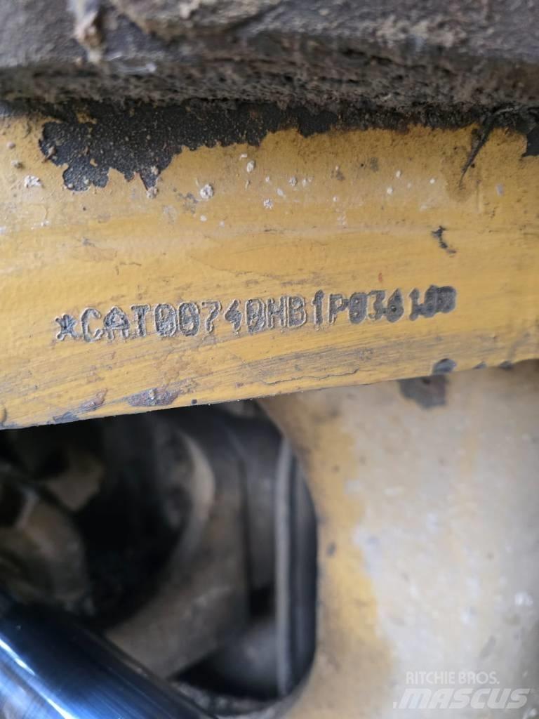 CAT 740 Dúmpers articulados