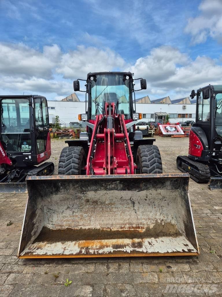 Yanmar V100/5 Cargadoras sobre ruedas