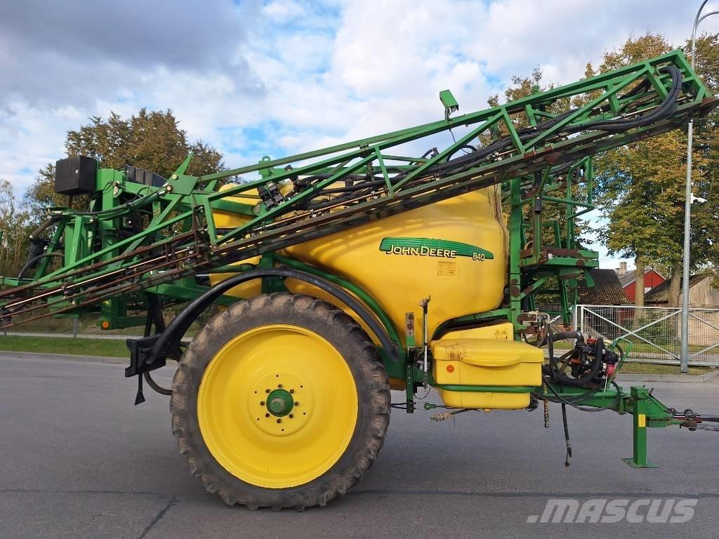 John Deere 840 Pulverizadores arrastrados