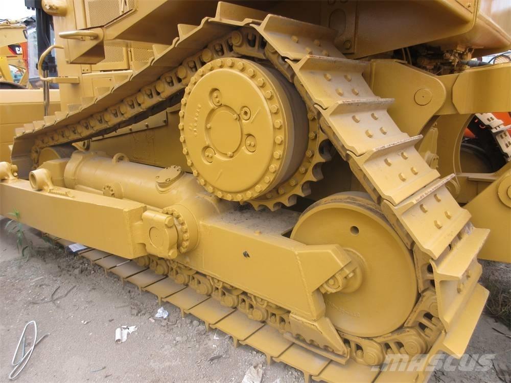 CAT D 8 N Buldozer sobre oruga