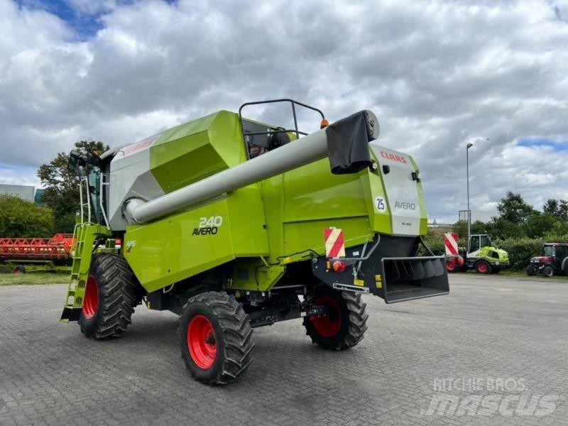 CLAAS AVERO 240 Cosechadoras combinadas