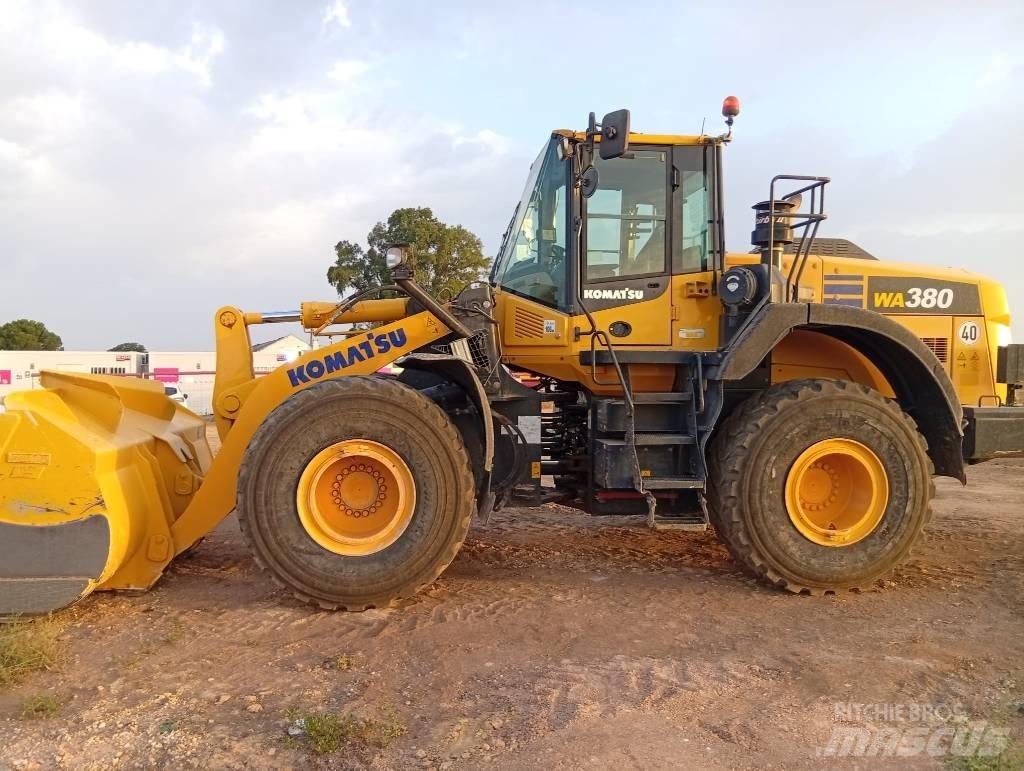 Komatsu WA 380-8 Cargadoras sobre ruedas