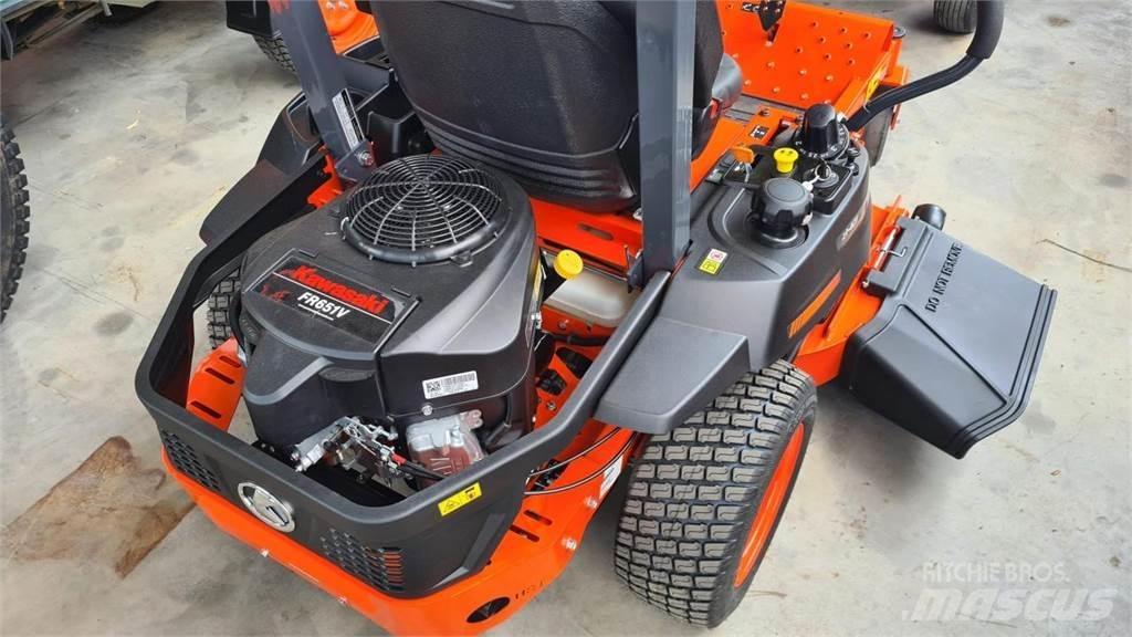 Kubota Z1-421 Corta-césped de greens