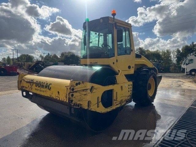 Bomag BW 213 D H-4 Rodillos de un solo tambor